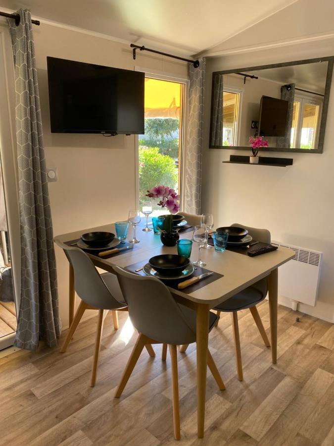 Mobil Home De Charme Fréjus المظهر الخارجي الصورة